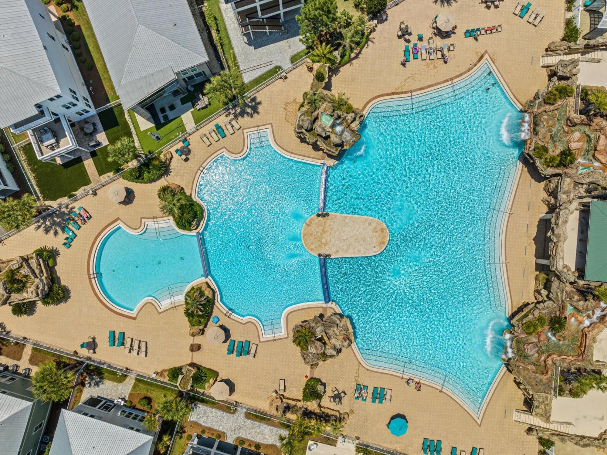 Cypress Breeze, Amazing Community Pool! - Private Outdoor Shower 산타로사 비치 외부 사진